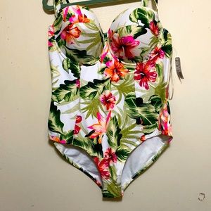 New Forever21+ Underwire One Piece Swimsuit Sz. 2X